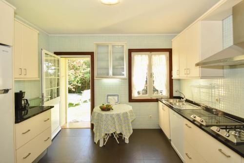 Charming House With Garden And Pool