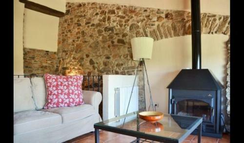 Villa In La Bisbal Sleeps 4 With Pool