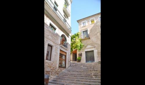 Villa In La Bisbal Sleeps 4 With Pool