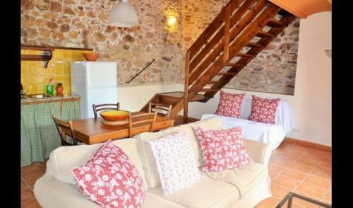 Villa In La Bisbal Sleeps 4 Includes Swimming Pool