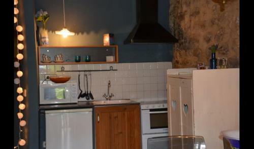 La Llacuna Villa Sleeps 32 With Pool
