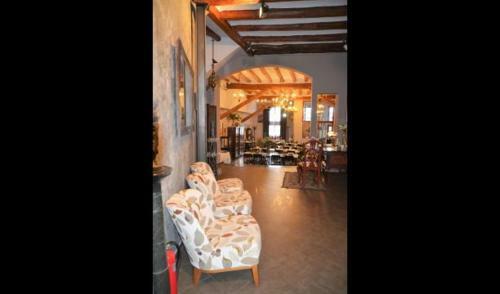 La Llacuna Villa Sleeps 32 With Pool