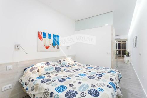 First Line New Apartment In Las Canteras