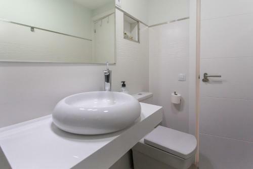 Apartamento Bello Horizonte Con Piscina