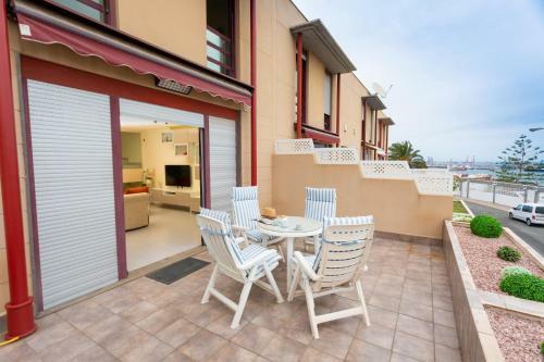 La Cornisa Vivac House