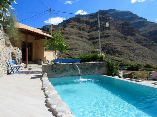 Hermosa Casa En Las Monta�as Con Piscina Privada Y Barbacoa