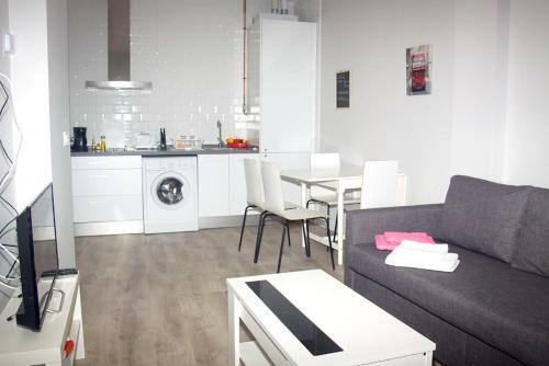 Apartment With One Bedroom In Leon With Wifi