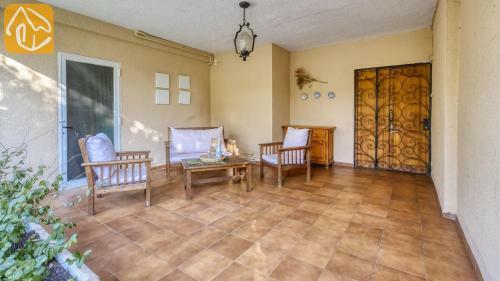 Lloret de Mar Villa Sleeps 14 Pool Wifi