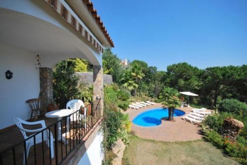Lloret de Mar Villa Sleeps 10 Pool Wifi