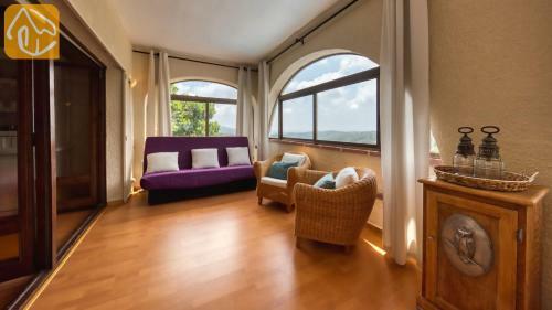 Montbarbat Villa Sleeps 8 Pool Wifi
