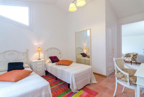 Lloret de Mar Villa Sleeps 6 With Pool And Free Wifi