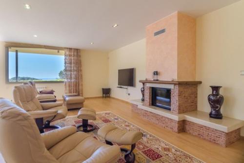 Sant Eloi Villa Sleeps 10 With Pool And Free Wifi