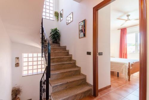 Lloret de Mar Villa Sleeps 10 Pool Wifi