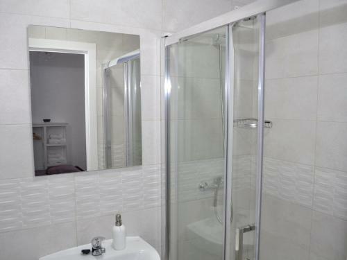 Hostal Grand Via House