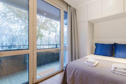 Apartment Paseo Del Prado 16-105