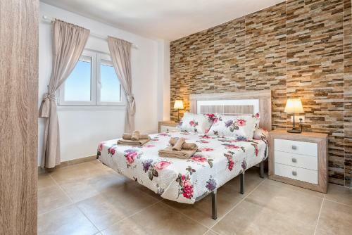 Malaga Station Apartment By Rafleys
