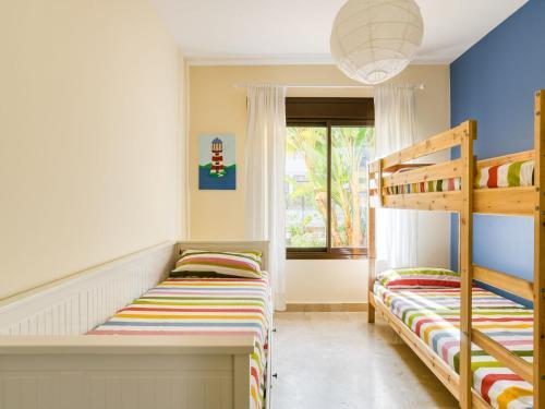 Comfortable Apartment In Manilva With Swimming Pool