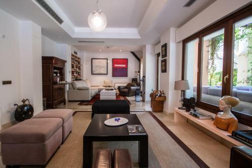 Luxury Beachside Villa In Los Monteros