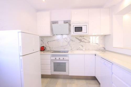 1108 Beachfront 2 Apartments With Roofterrace 80mtrgt; Beach 3 Pools