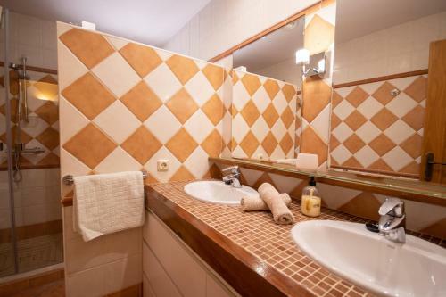 Charming Villa In Costabella At The Beach