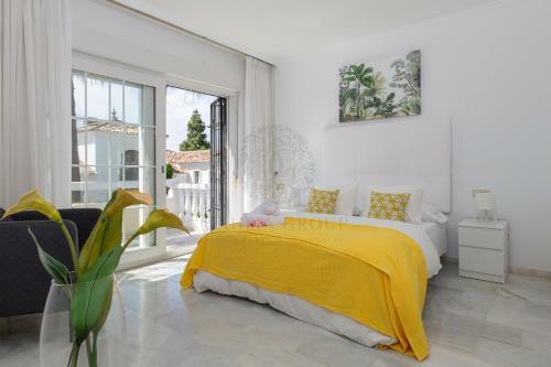 Marbella Center Villa By Dahlia Group