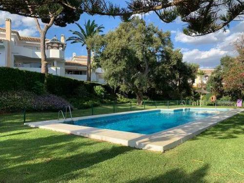 Luxury Apartm Brand Newswimming Poolgolf Beach