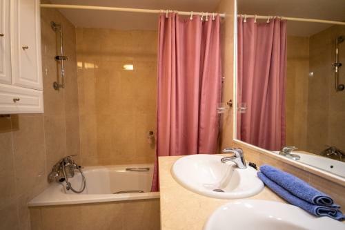 Bright Apartment In Prestigious Urbanization