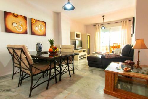 Suitur Apartamento Terrazas La Marina Con Piscina