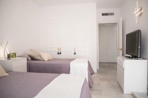 Apartment In Central Marbella 300m To The Beach!