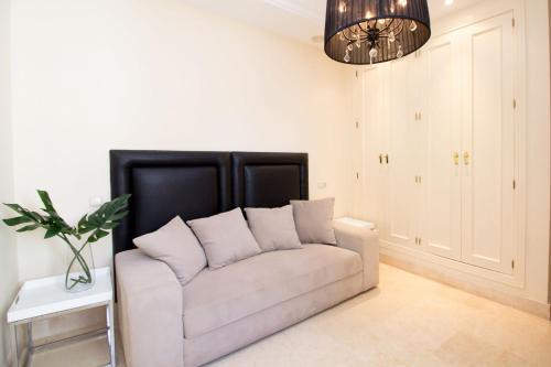 Villa Mare, Puerto Banus - R9965