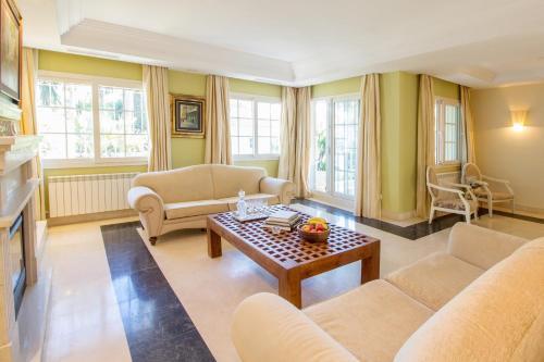Villa Mare, Puerto Banus - R9965