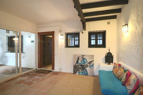 Elegant Apartment In Puerto Banus