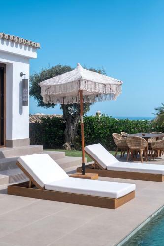 Designer Villa Luxury Cinema Pool View Nueva Andalucia