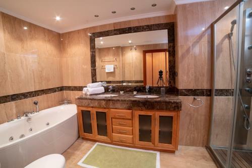 Apartamento 3 Habitaciones En Embrujo de Ban�s