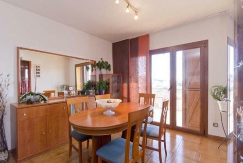 Macanet de La Selva Villa Sleeps 7 Pool Air Con
