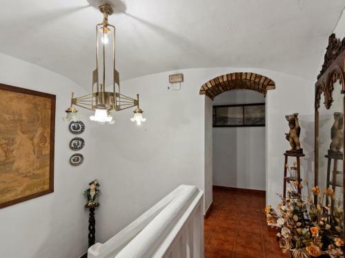 Timeless Holiday Home In Membrio With Swimming Pool