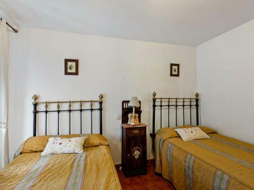 Timeless Holiday Home In Membrio With Swimming Pool