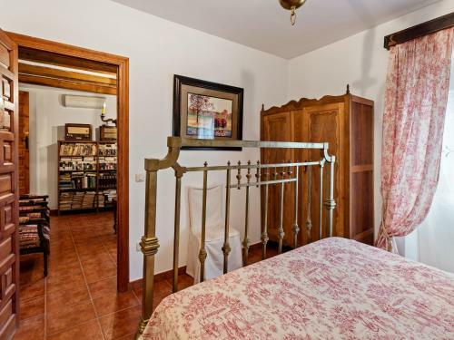 Timeless Holiday Home In Membrio With Swimming Pool