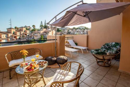 Apartamento Modern Frontline Golf Penthouse With Sea Views