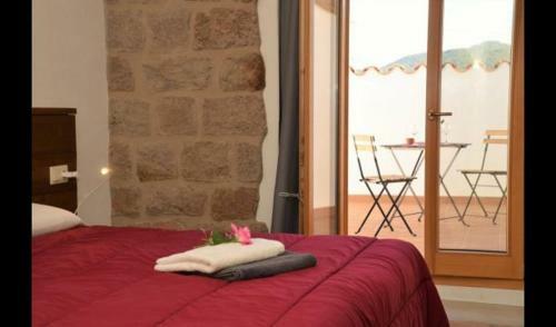 Navas Villa Sleeps 10 With Pool