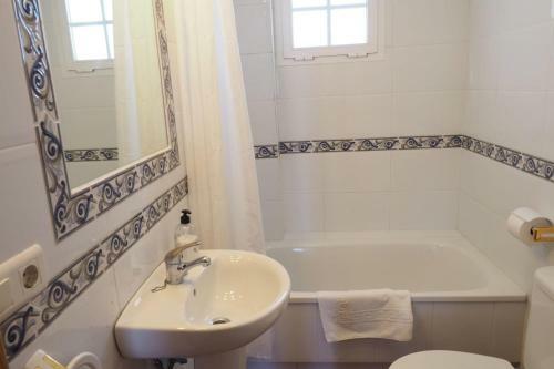 Nerja Paradise Rentals - Villa Buganvilla