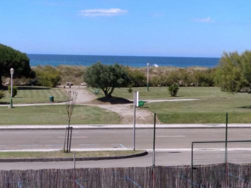 Camping Playa De Ris