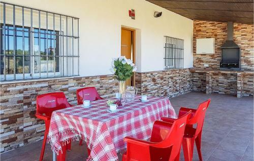 Awesome Home In Olvera W/ Wifi, Outdoor Swimming Pool And 4 Bedrooms
