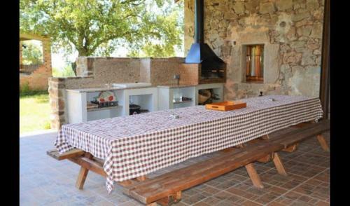 Olost Villa Sleeps 10 With Pool