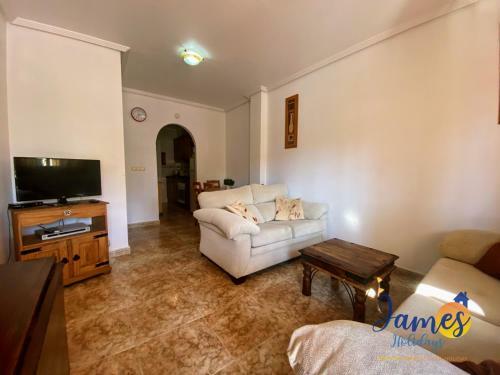 La Cinuelica R2, Ground Floor Apartment With Comm Pool L167