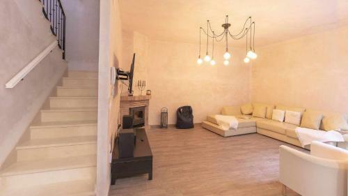 Moderna Casa En El Centro De Osuna