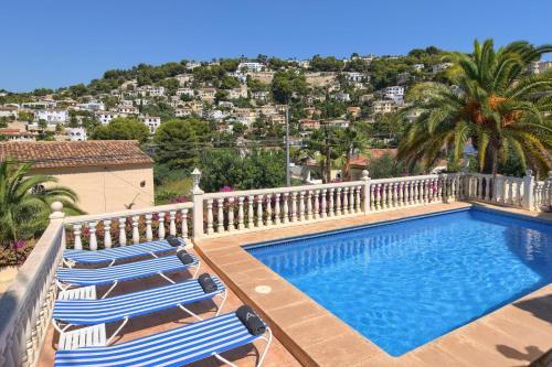 Urbanitzacio Montemar Villa Sleeps 6 With Pool Air Con And Wifi
