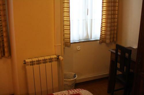 Hostal Duas Na��es Guest House