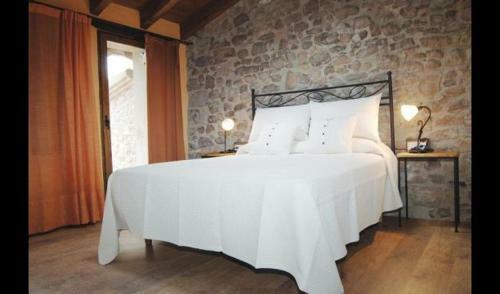 Perafita Villa Sleeps 8 With Pool And Air Con