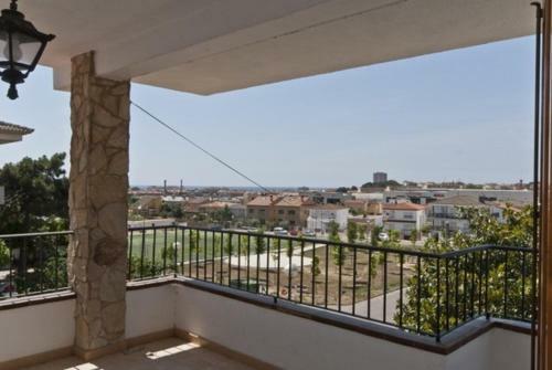 Pineda de Mar Villa Sleeps 10 Pool Wifi